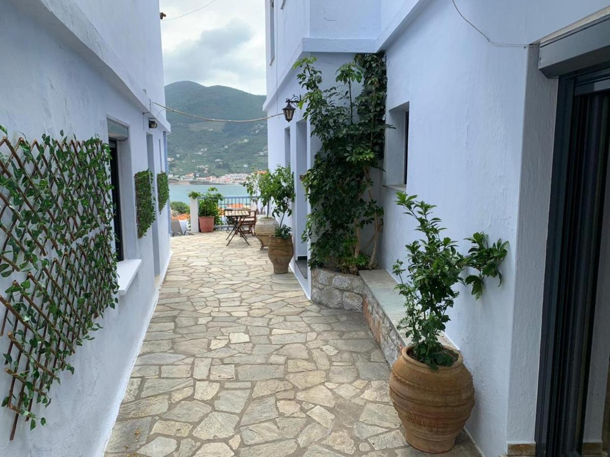 Kastro Studios Σκόπελος Δωμάτιο φωτογραφία